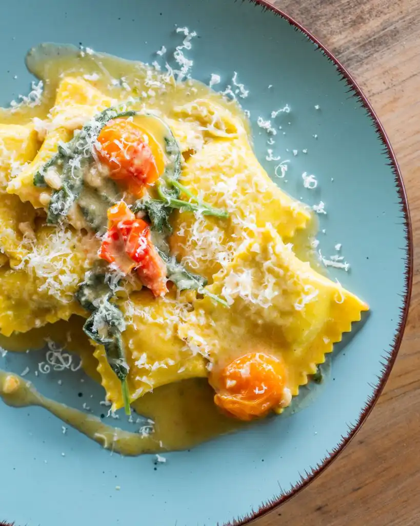 Bild eines Tellers Ravioli